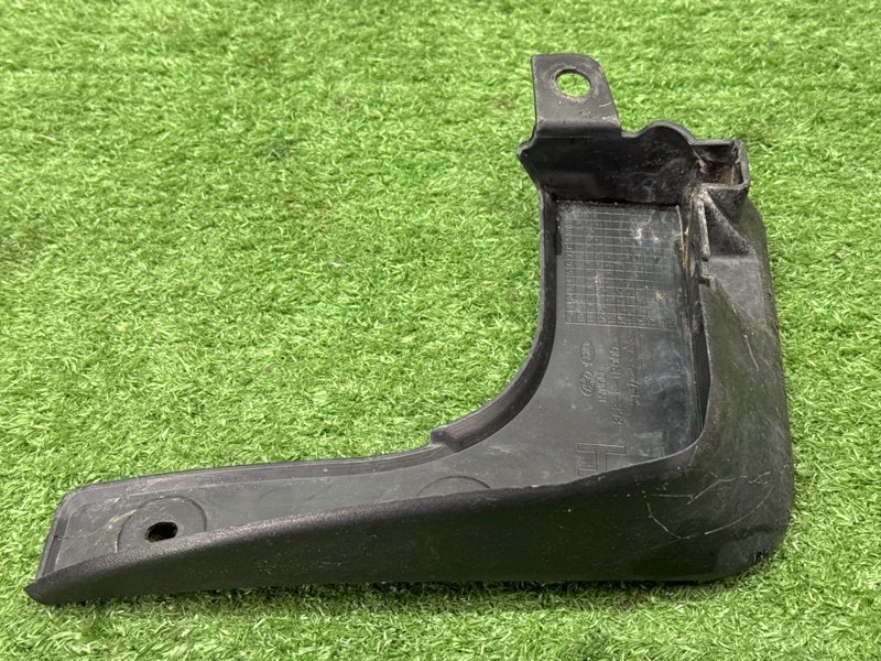 Брызговик Hyundai Solaris 1 2013 RB