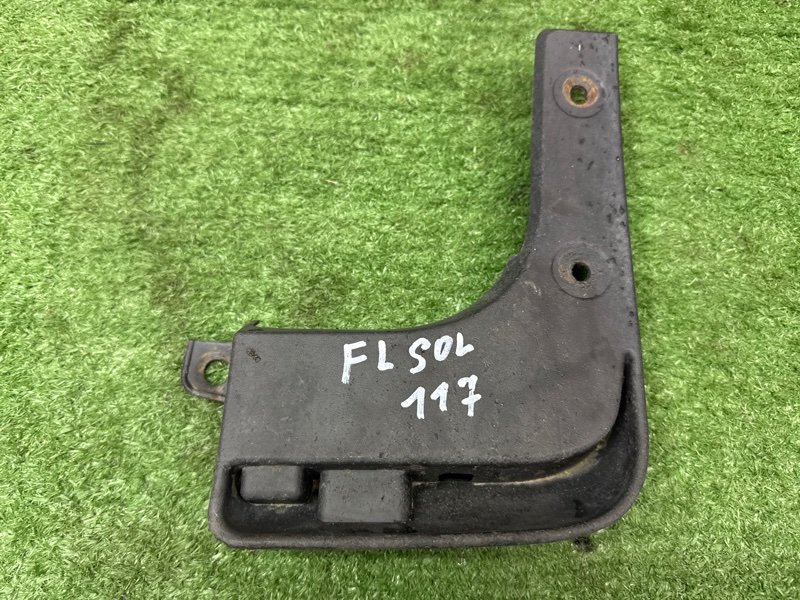 Брызговик Hyundai Solaris 1 2013 RB