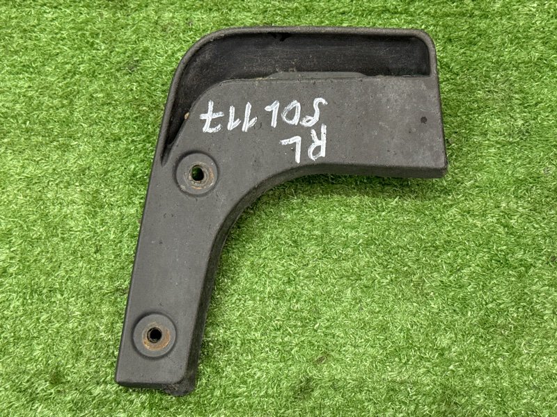 Брызговик Hyundai Solaris 1 2013 RB