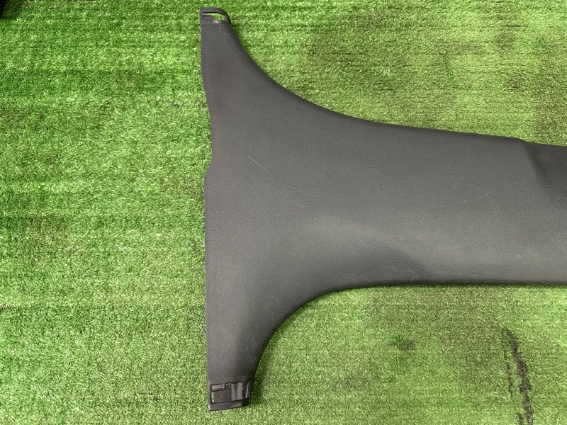 Накладка центральной стойки нижняя Hyundai Solaris 1 2013 RB