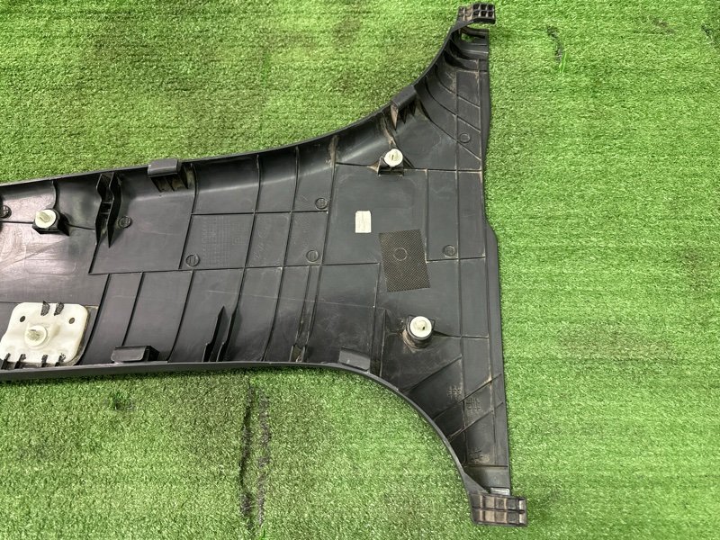 Накладка центральной стойки нижняя Hyundai Solaris 1 2013 RB