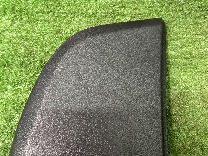 Накладка торпедо боковая Hyundai Solaris 1 2013 RB