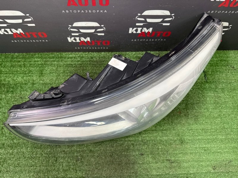 Фара с повреждениями Hyundai Solaris 1 2013 RB