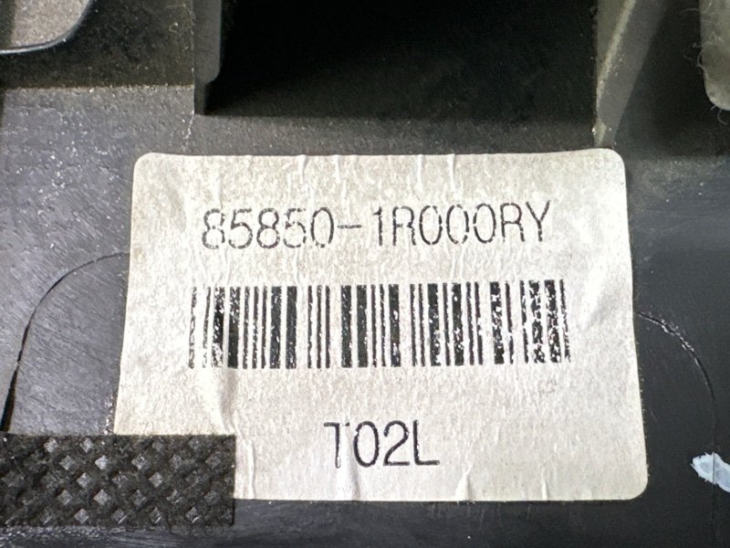 Накладка стойки кузова Hyundai Solaris 1 2013 RB