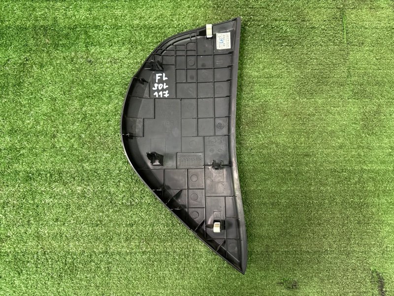 Накладка торпедо боковая Hyundai Solaris 1 2013 RB