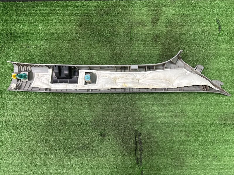 Накладка стойки лобового стекла Hyundai Solaris 1 2013 RB