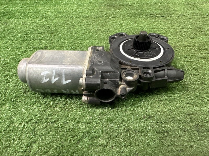 Мотор стеклоподъемника Hyundai Solaris 1 2013 RB