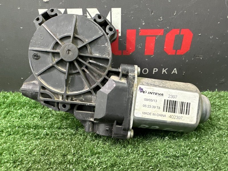 Мотор стеклоподъемника Hyundai Solaris 1 2013 RB