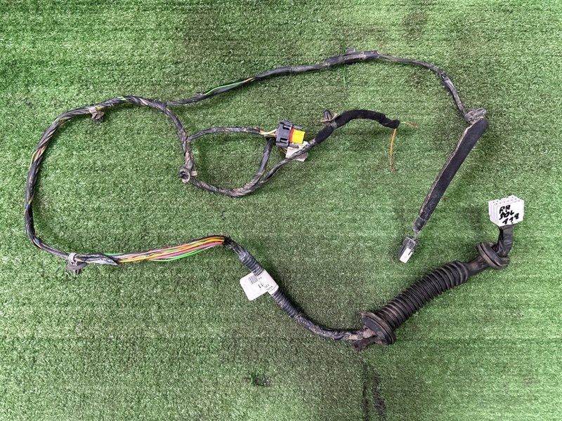 Проводка двери Hyundai Solaris 1 2013 RB