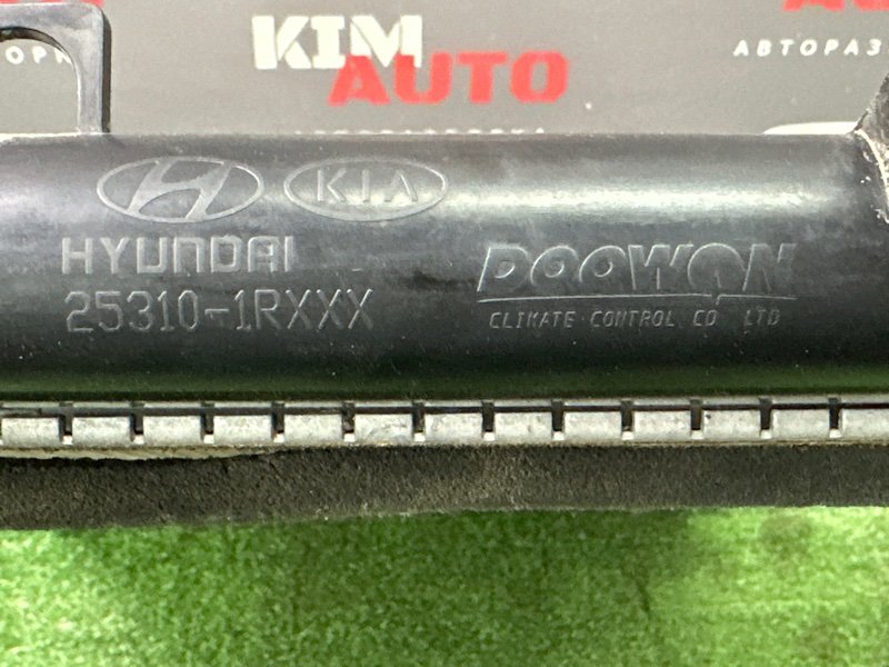 Радиатор охлаждения Hyundai Solaris 1 2013 RB