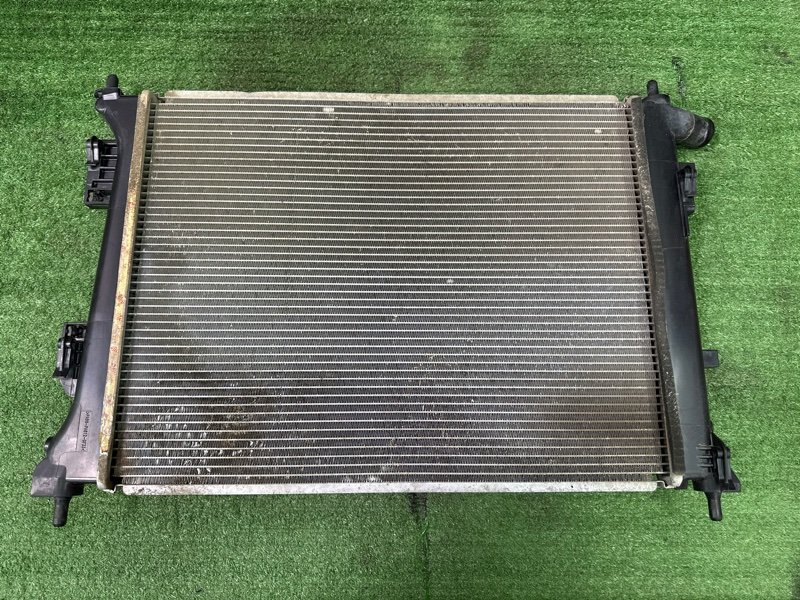Радиатор охлаждения Hyundai Solaris 1 2013 RB
