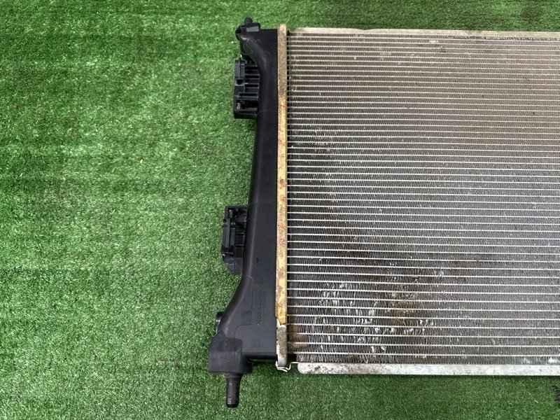 Радиатор охлаждения Hyundai Solaris 1 2013 RB