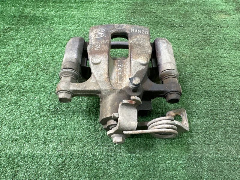 Суппорт тормозной Hyundai Solaris 1 2013 RB