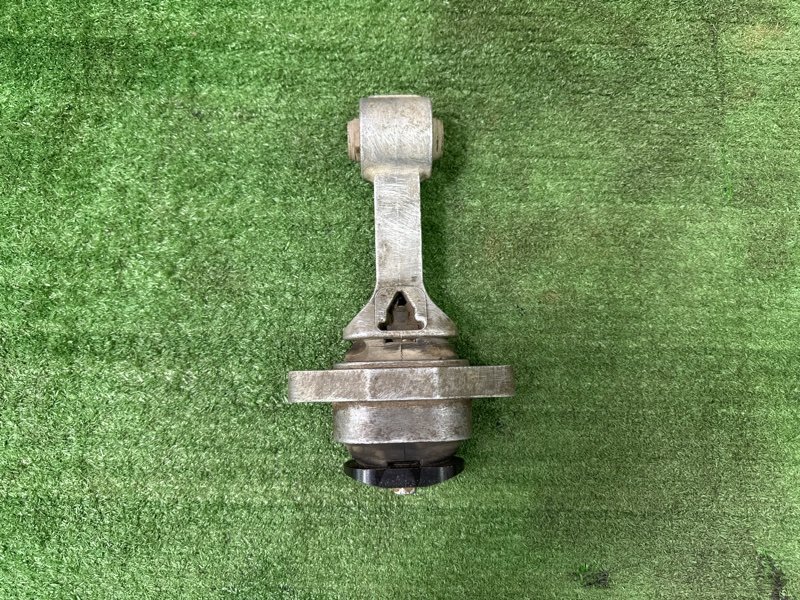 Подушка/опора двигателя Hyundai Solaris 1 2013 RB