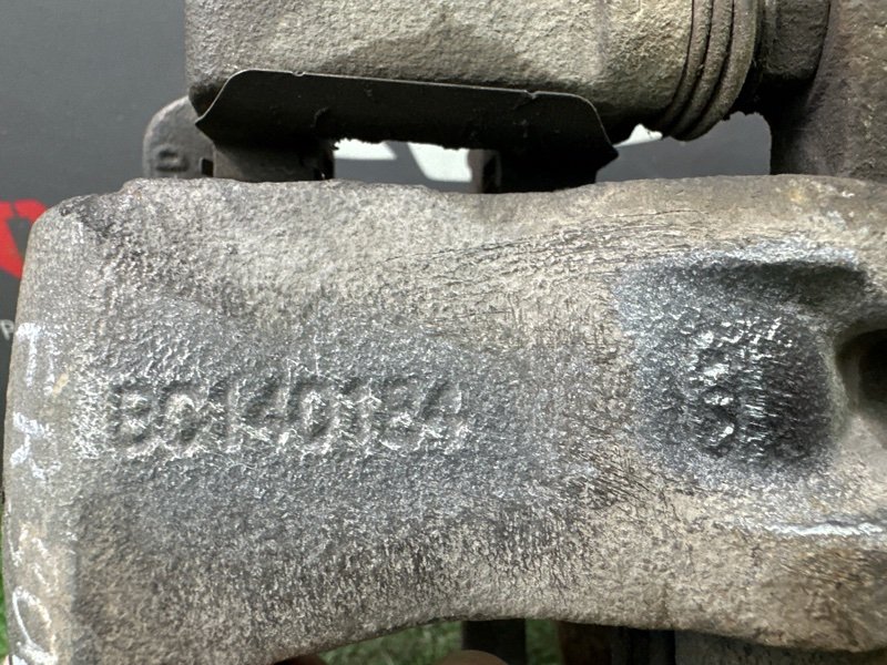 Суппорт тормозной Hyundai Solaris 1 2013 RB