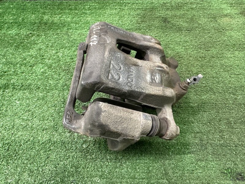 Суппорт тормозной Hyundai Solaris 1 2013 RB