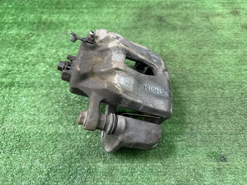 Суппорт тормозной Hyundai Solaris 1 2013 RB