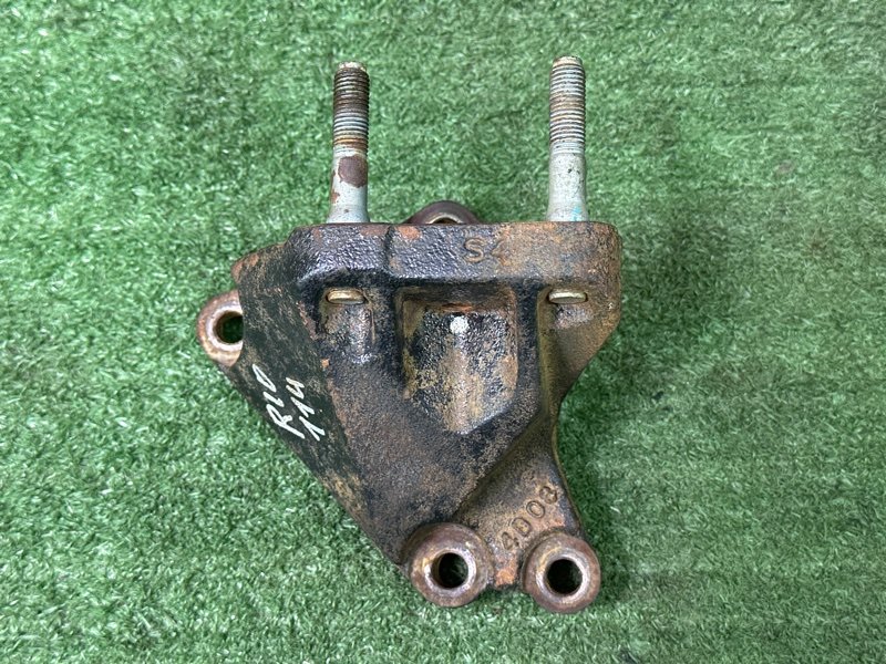 Кронштейн опоры двигателя Kia Rio 3 2014 QB