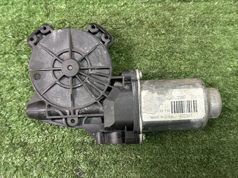 Мотор стеклоподъемника Kia Rio 3 2014 QB