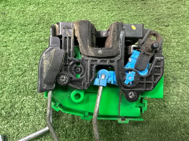 Замок двери Kia Rio 3 2014 QB