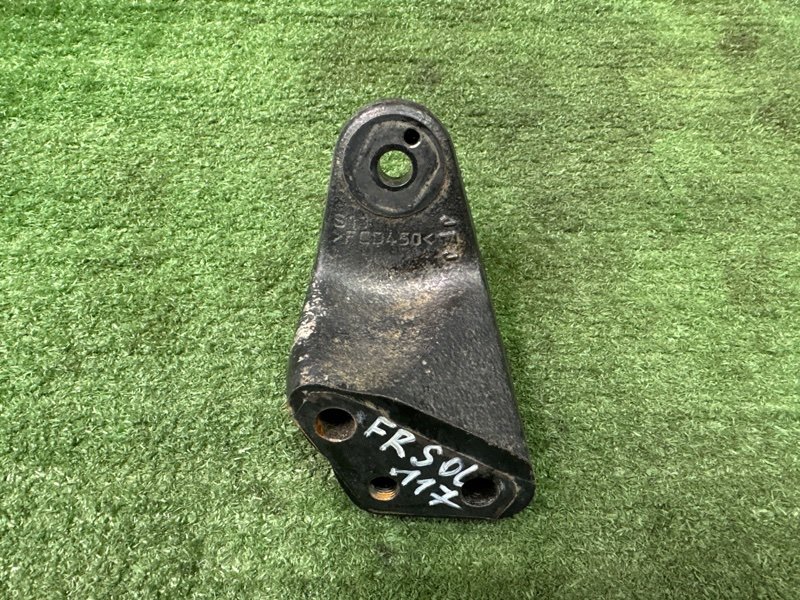 Кронштейн опоры двигателя Hyundai Solaris 1 2013 RB