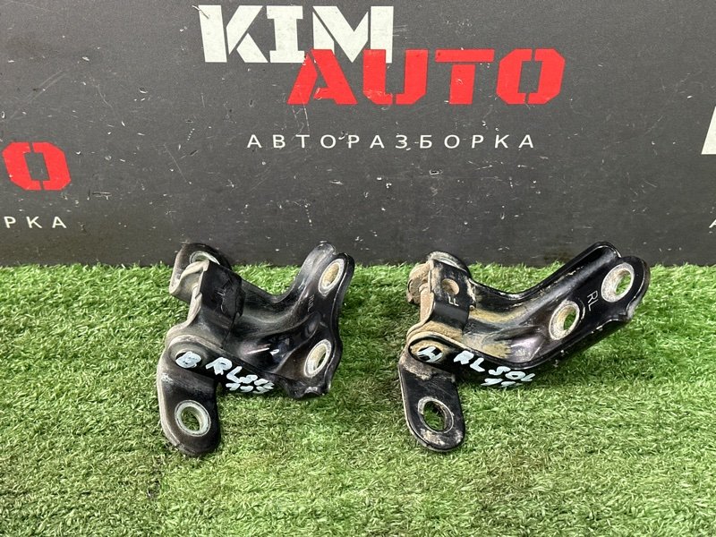 Петли двери Hyundai Solaris 1 2013 RB