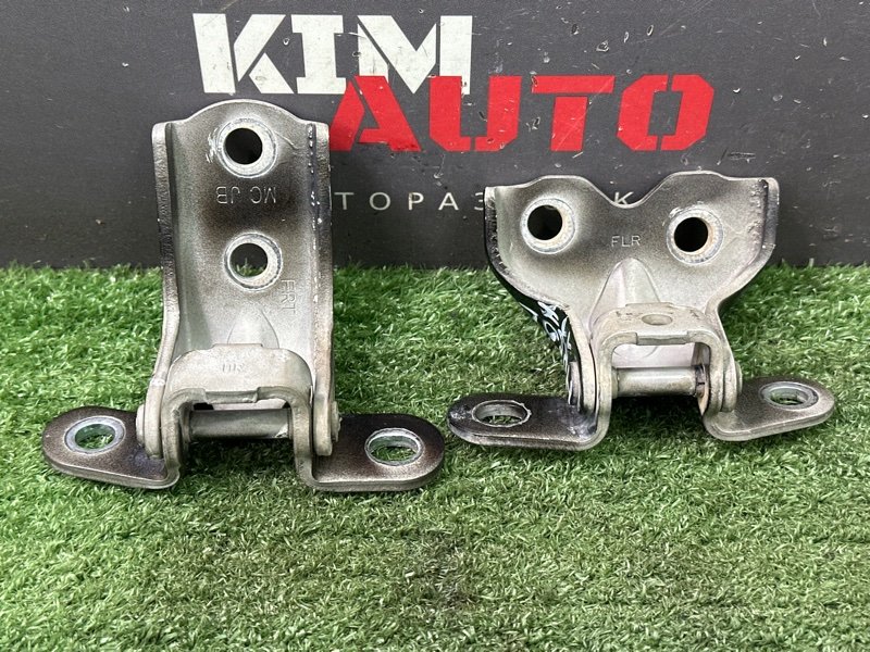 Петли двери Hyundai Solaris 1 2013 RB