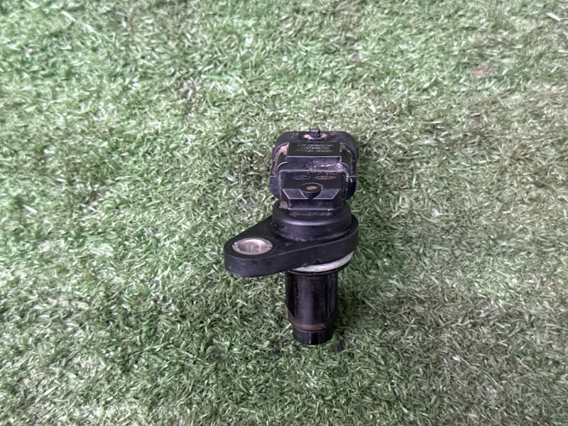 Датчик положения распредвала Hyundai Solaris 1 2013 RB