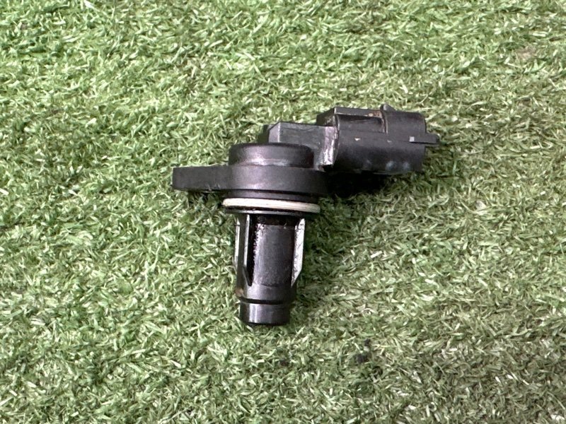 Датчик положения распредвала Hyundai Solaris 1 2013 RB