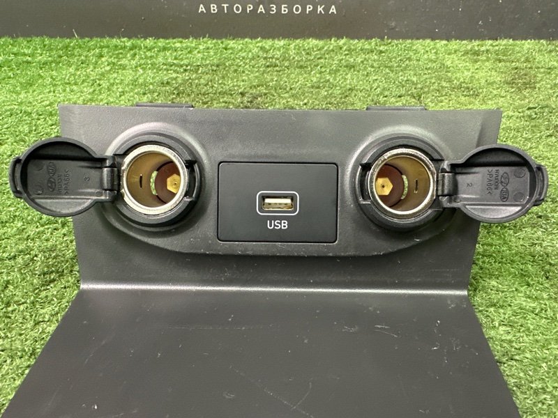 Блок USB с розетками Hyundai Creta 2021 GS
