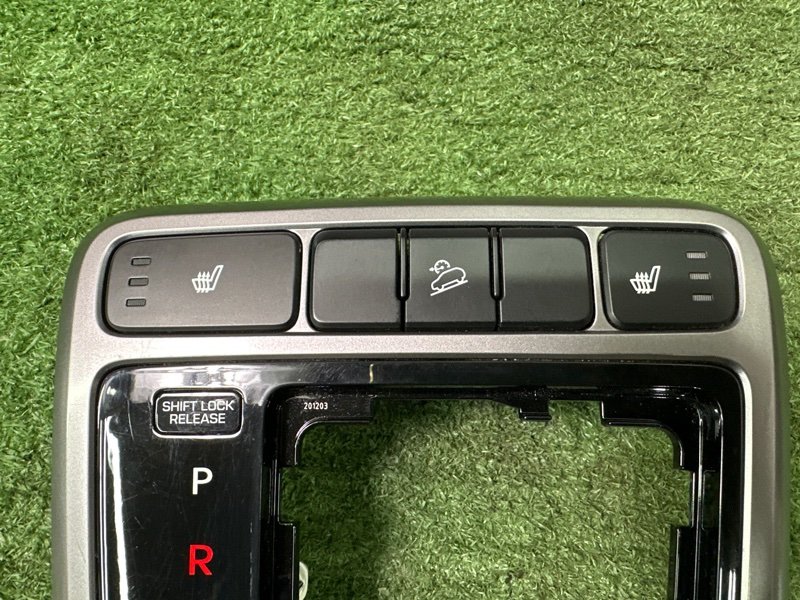 Накладка кулисы АКПП Hyundai Creta 2021 GS