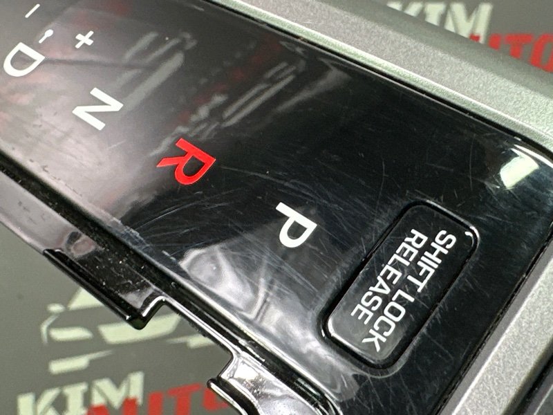 Накладка кулисы АКПП Hyundai Creta 2021 GS