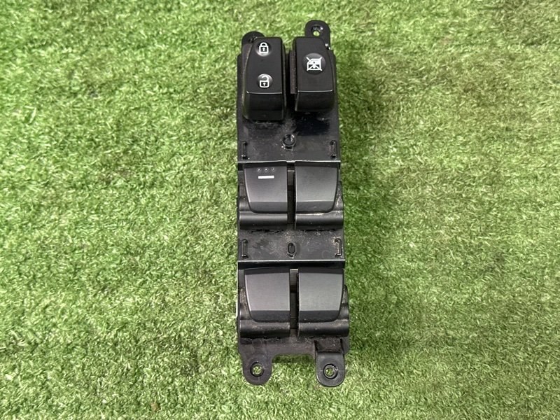 Блок управления стеклоподъемниками Hyundai Creta 2021 GS