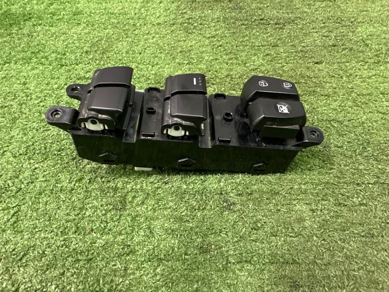 Блок управления стеклоподъемниками Hyundai Creta 2021 GS