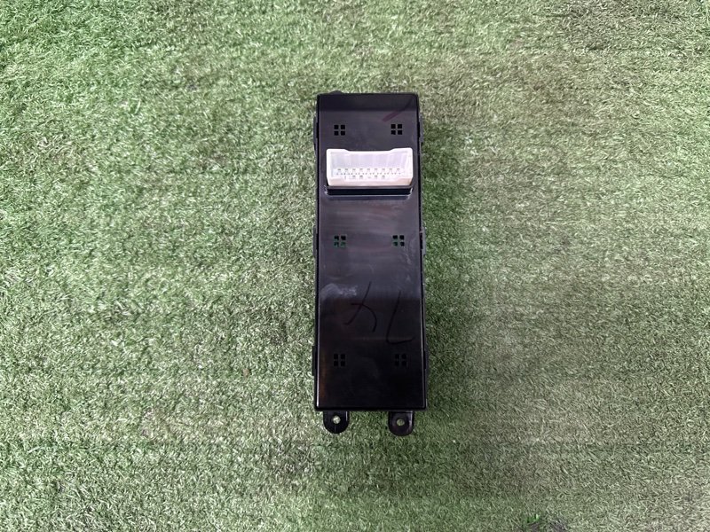 Блок управления стеклоподъемниками Hyundai Creta 2021 GS