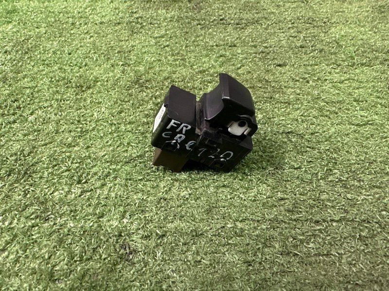 Кнопка стеклоподъемника Hyundai Creta 2021 GS