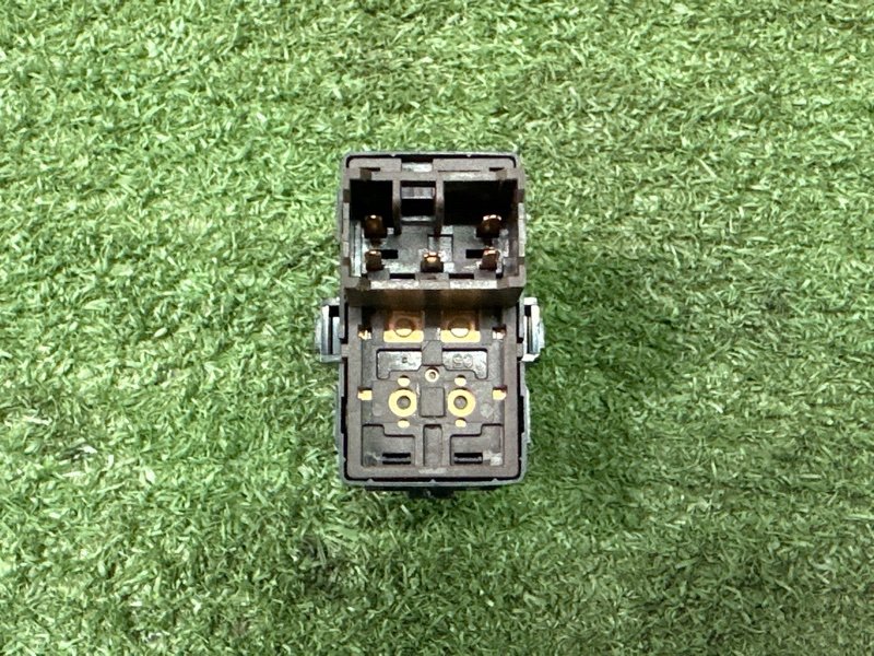 Кнопка стеклоподъемника Hyundai Creta 2021 GS