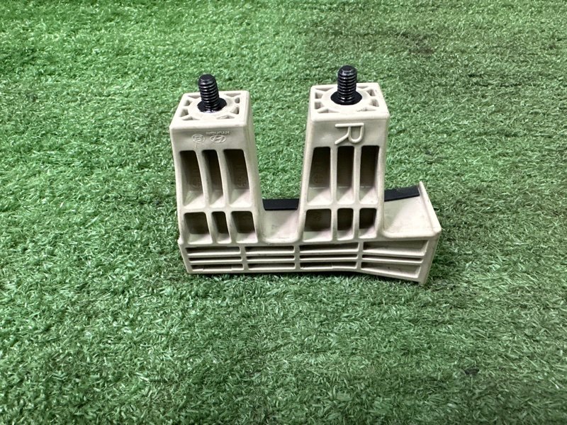 Направляющая стекла двери Hyundai Creta 2021 GS