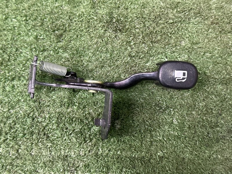 Ручка открывания бензобака Hyundai Creta 2021 GS