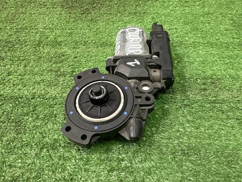 Мотор стеклоподъемника Kia Ceed 1