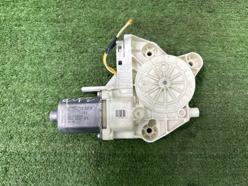 Мотор стеклоподъемника Ford Focus 2