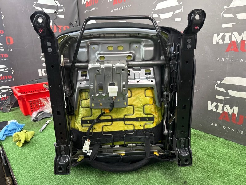 Сиденья передние комплект Hyundai Creta 2021 GS