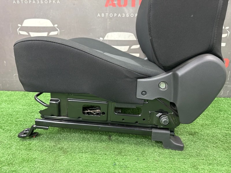 Сиденья передние комплект Hyundai Creta 2021 GS