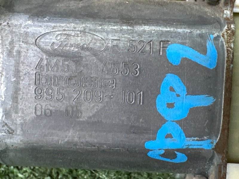 Мотор стеклоподъемника Ford Focus 2