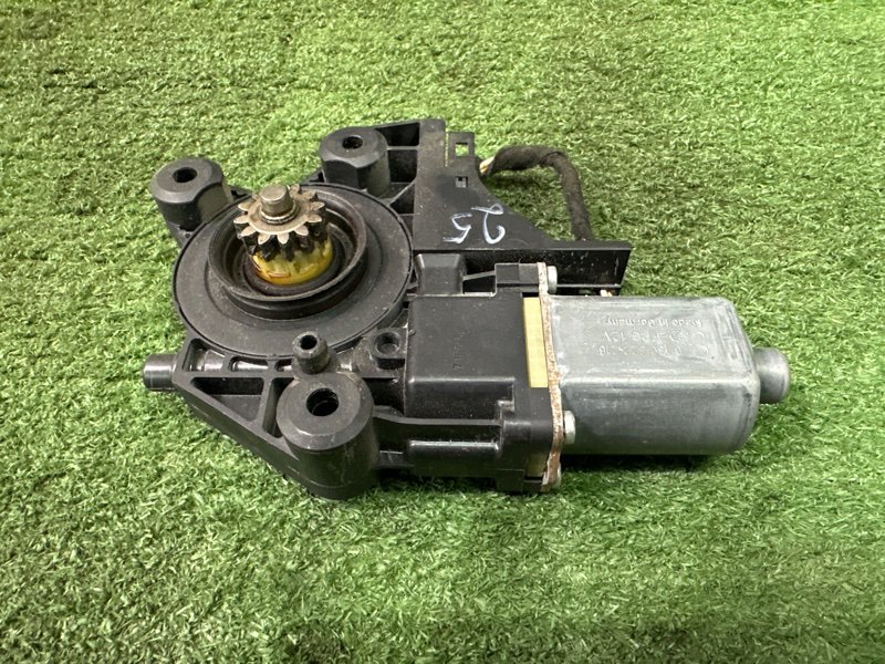 Мотор стеклоподъемника Ford Focus 2