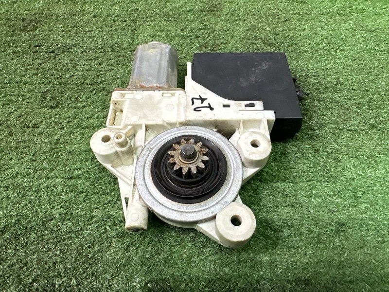 Мотор стеклоподъемника Ford Focus 2