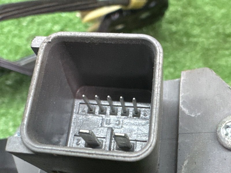 Механизм стеклоподъёмника с мотором Opel Astra