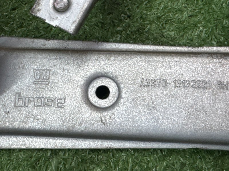 Механизм стеклоподъёмника с мотором Opel Zafira