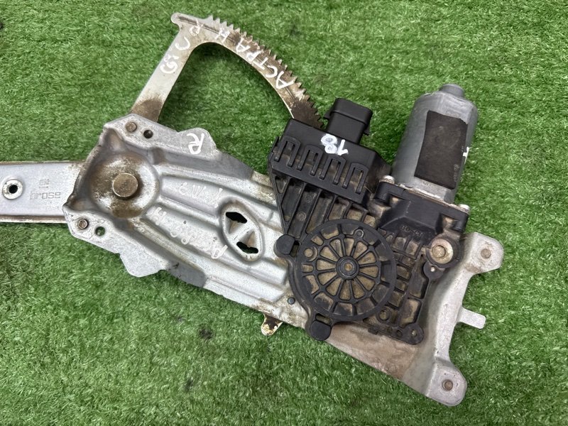 Механизм стеклоподъёмника с мотором Opel Astra H