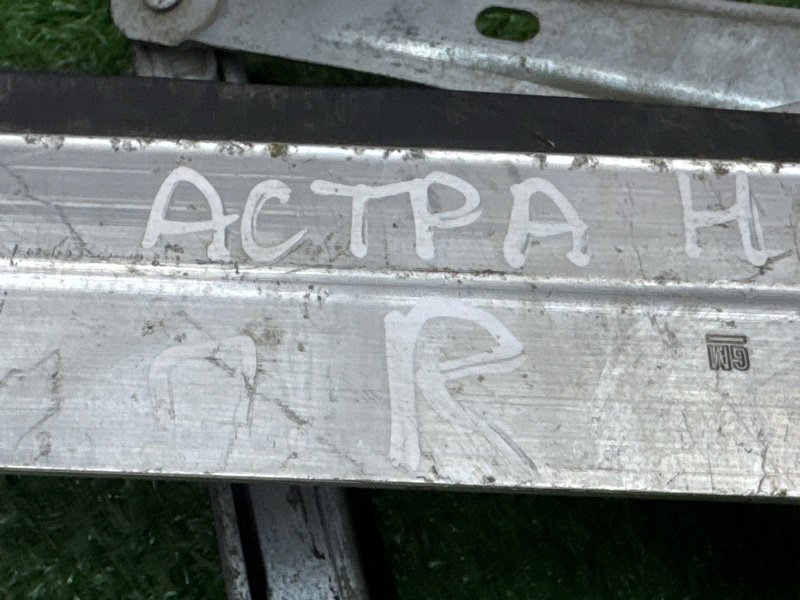 Механизм стеклоподъёмника с мотором Opel Astra H